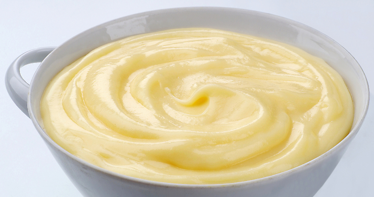 포토 JPG 해외이미지 스튜디오촬영 음식 디저트 사람없음 컵 대접 사발 달콤 매끈함 크림 묘사 푸딩 바닐라 커스터드 해외202004 해외202105 해외포토 식기 실내 감각 사기그릇 맛 파일형식