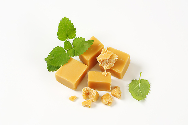 포토 JPG 해외이미지 스튜디오촬영 사탕 사람없음 달콤 큐브 흰배경 캐러멜 해외202004 해외202105 해외포토 백그라운드 디저트 실내 흰색 맛 파일형식