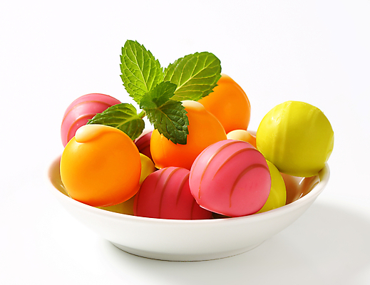 포토 JPG 해외이미지 스튜디오촬영 접시 사람없음 초콜릿 여러개 달콤 해외202004 해외202105 해외포토 식기 다수 디저트 실내 맛 파일형식