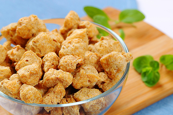 포토 JPG 해외이미지 스튜디오촬영 음식 조각 다이어트 재료 유리 콩 건조 도마 건강 육류 사람없음 목재 파란색 갈색 쌓기 그룹 사발 닫기 가득함 받침대 큐브 유기농 날것 흙더미 단백질 대두 식용 접기 채식주의자 비건 해외202004 해외202105 해외포토 나무 웰빙 컬러 식재료 모션 재질 주방용품 곡류 실내 흙 사기그릇 채식 영양소 파일형식 더미