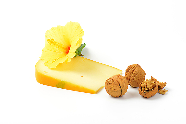 포토 JPG 해외이미지 스튜디오촬영 꽃 음식 조각 재료 치즈 건강 사람없음 노란색 견과류 벚꽃 신선 흰배경 유기농 알맹이 호두 깨짐 히비스커스 해외202004 해외202105 해외포토 식물 웰빙 컬러 백그라운드 컨셉 유제품 실내 흰색 파일형식