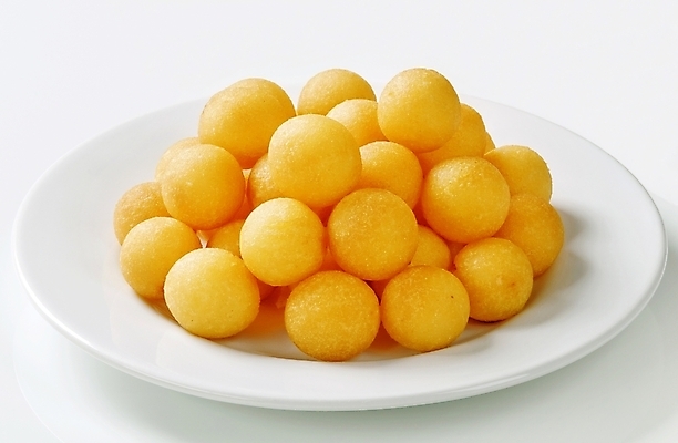 포토 JPG 해외이미지 스튜디오촬영 접시 음식 공 반찬 치즈 감자 패스트푸드 요리 사람없음 저녁식사 튀김 맛 인스턴트 흙더미 반주 해외202004 해외202105 해외포토 식기 컨셉 채소 유제품 실내 식사 흙 파일형식 더미