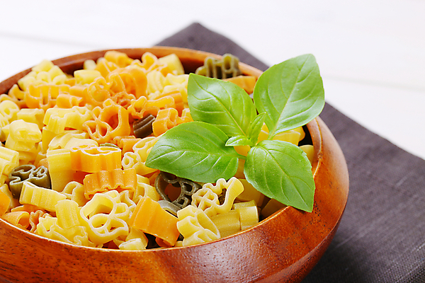 포토 JPG 해외이미지 스튜디오촬영 모양 음식 오렌지 재료 파스타 사람없음 초록색 갈색 노란색 쌓기 계란 어둠 여러개 이탈리아 회색 맛 밀 가득함 받침대 접기 해외202004 해외202105 해외포토 유럽 컬러 다수 컨셉 과일 모션 곡류 서양음식 실내 알 파일형식