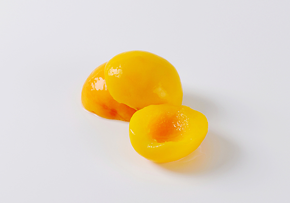 포토 JPG 해외이미지 스튜디오촬영 사람없음 달콤 흰배경 복숭아 통조림 황도 해외202004 해외202105 해외포토 백그라운드 과일 실내 흰색 맛 파일형식