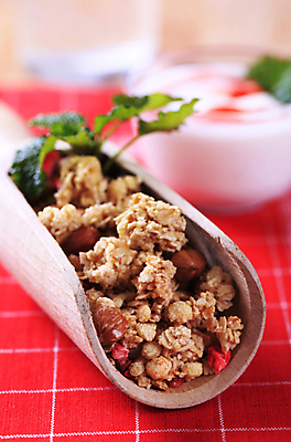 포토 JPG 해외이미지 무료이미지 음식 사람없음 견과류 사발 아침식사 시리얼 국자 젤리 뮤즐리 헤이즐넛 귀리 그래놀라 해외202004 해외202105 해외포토 주방용품 디저트 곡류 식사 사기그릇 파일형식 무료콘텐츠