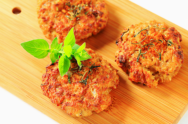 포토 JPG 해외이미지 식물 음식 채소 반찬 양파 콩 감자 도마 건강 요리 사람없음 목재 튀김 고수 굽기 패티 팬케이크 땅바닥 무생채 병아리콩 입가심 짠맛 채식주의자 타파스 핸드메이드 비건 해외202004 해외202105 해외포토 나무 재료 주방용품 곡류 바닥 케이크 맛 애피타이저 구이 향신료 채식 파일형식