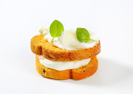 포토 JPG 해외이미지 스튜디오촬영 음식 빵 치즈 마늘 사람없음 크래커 펼침 작음 두루마리 굽기 허브 토스트 미니 입가심 크림치즈 해외202004 해외202105 해외포토 식물 채소 모션 유제품 실내 쿠키 크기 구이 파일형식