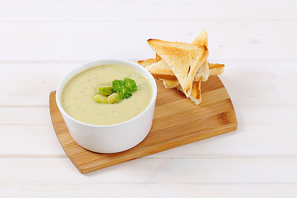 포토 JPG 해외이미지 스튜디오촬영 음식 빵 조각 채소 부분 도마 파슬리 건강 요리 사람없음 목재 초록색 새싹 흰색 신선 뜨거움 사발 수프 굽기 가득함 크림 흰배경 유기농 양배추 토스트 핸드메이드 해외202004 해외202105 해외포토 나무 식물 웰빙 컬러 백그라운드 재료 주방용품 실내 사기그릇 구이 파일형식