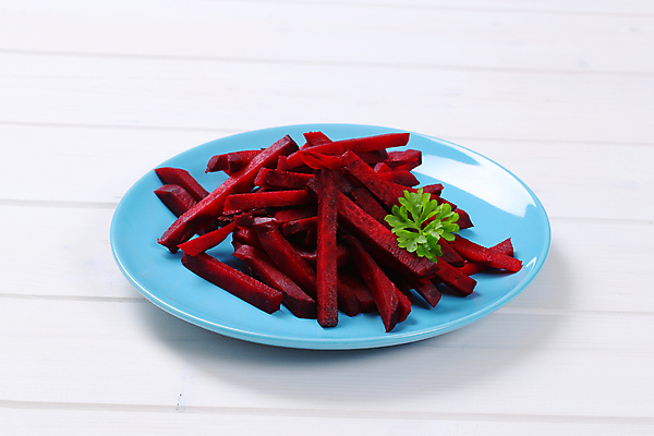 포토 JPG 해외이미지 스튜디오촬영 접시 음식 채소 부분 건강 사람없음 빨간색 파란색 쌓기 샐러드 튀김 신선 고명 자르기 유기농 날것 흙더미 비트 얇은 채식주의자 터키석 핸드메이드 개조 해외202004 해외202105 해외포토 식기 웰빙 컬러 모션 실내 흙 보석 채식 파일형식 더미