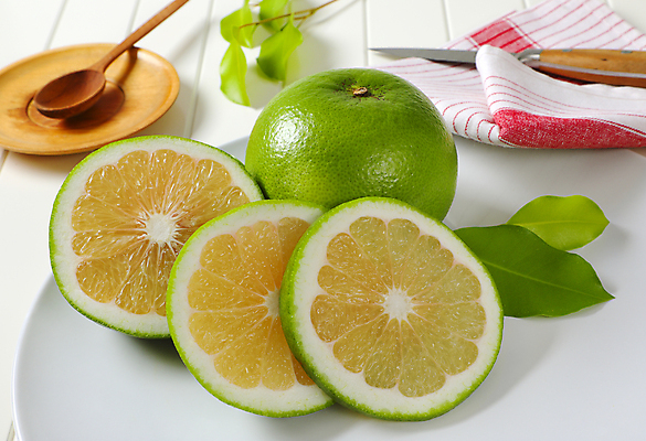 포토 JPG 해외이미지 스튜디오촬영 잎 귤 사람없음 신선 달콤 흰배경 청귤 해외202105 해외포토 식물 백그라운드 과일 실내 흰색 맛 파일형식