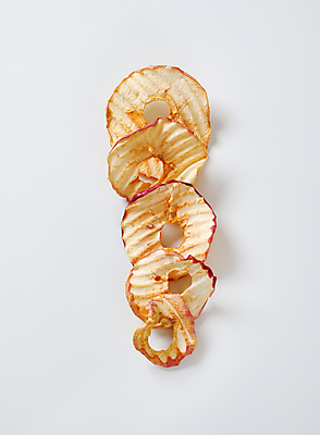 포토 JPG 해외이미지 실내 사람없음 하이앵글 사과 흰배경 건과일 해외202105 해외포토 뷰포인트 백그라운드 과일 건조 내부 흰색 파일형식