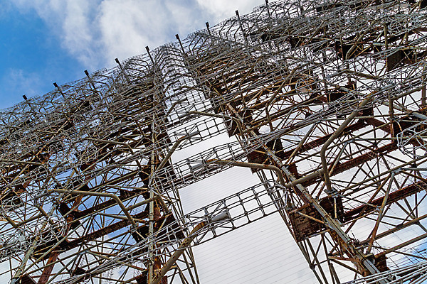 포토 JPG 해외이미지 식물 안테나 사람없음 건물 힘 사건 버리기 라디오 군용 시스템 원자력 러시아인 레이더 방사능 소련 소비에트 우크라이나 재앙 해외202004 해외202105 해외포토 서양인 건축물 유럽 통신 모션 군대 전자제품 에너지 파일형식