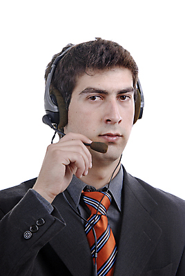 포토 JPG 해외이미지 백인 남자 행복 셔츠 비즈니스 통신 넥타이 한명 사람 스마트폰 헤드폰 작업 도움 비즈니스맨 센터 전화기 고객 서비스 온라인쇼핑 부름 비서 온라인 운영자 지원 헬프 스타일 해외202004 해외202105 해외포토 서양인 직업 1 잡화 감정 음향기기 컨셉 상의 모션 핸드폰 스마트기기 쇼핑 직장인 파일형식