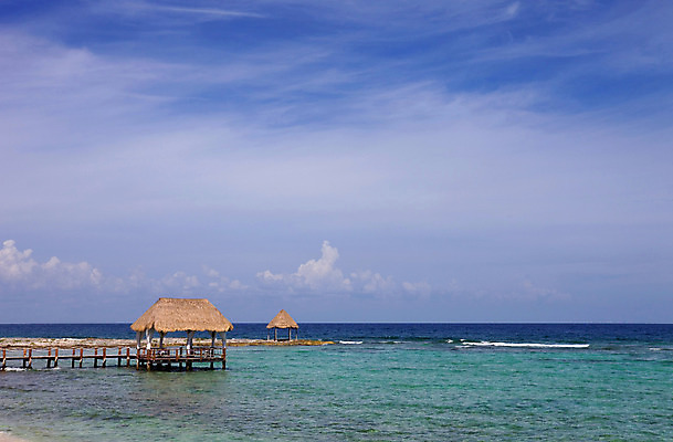 포토 JPG 해외이미지 모래 파도 바다 섬 여행 자연 하늘 휴가 휴식 열대 멕시코 풍경 사람없음 야외 목재 물 여름 파란색 쌓기 평화 우주 항구 침묵 낭만 전원 휴양지 유카탄 이국적 칸쿤 터키석 파라다이스 수평선 해외202004 해외202105 해외포토 자연요소 나무 계절 컬러 컨셉 북아메리카 재료 교통시설 모션 소리 장소 전기에너지 보석 생태계 파일형식