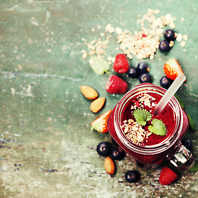 포토 JPG 해외이미지 음료 잔 실내 사람없음 베리스무디 스무디 해외202004 해외포토 식기 내부 파일형식