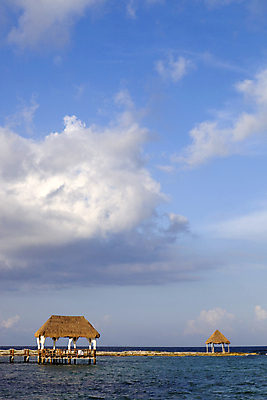 포토 JPG 해외이미지 모래 파도 바다 섬 여행 자연 하늘 휴가 휴식 열대 멕시코 풍경 사람없음 야외 목재 물 여름 파란색 쌓기 평화 우주 항구 침묵 낭만 전원 휴양지 유카탄 이국적 칸쿤 터키석 파라다이스 수평선 해외202004 해외202105 해외포토 자연요소 나무 계절 컬러 컨셉 북아메리카 재료 교통시설 모션 소리 장소 전기에너지 보석 생태계 파일형식