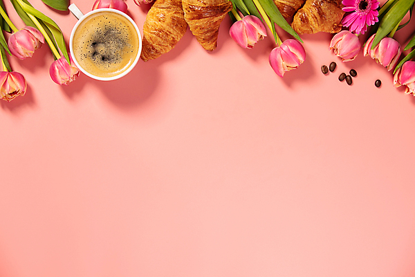 포토 JPG 해외이미지 꽃 커피 디저트 실내 사람없음 원두 커피잔 크루아상 카피스페이스 분홍색배경 해외202004 해외포토 식물 음료 음식 빵 분홍색 백그라운드 잔 내부 공백 파일형식