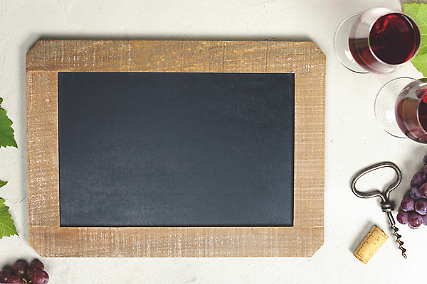 포토 JPG 해외이미지 백그라운드 와인잔 포도 프레임 사람없음 하이앵글 와인 흰배경 코르크 와인오프너 포도잎 카피스페이스 해외202004 해외포토 뷰포인트 잎 술잔 과일 주류 공백 흰색 병따개 파일형식