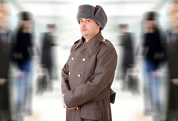 포토 JPG 해외이미지 백인 모자 남자 별 얼굴 유니폼 한명 서기 성인 빨간색 청춘 검은색 장비 수확 골동품 분노 흰색 복고 군용 러시아 육군 병정 전사 러시아인 바보 소비에트 장교 필승 해외202004 해외202105 해외포토 자연요소 서양인 1 잡화 옷 감정 유럽 컬러 컨셉 농업 모션 군대 사람 신체부위 우승 파일형식