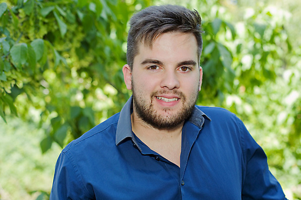 포토 JPG 해외이미지 나무 1 헤어스타일 응시 옷 계절 공원 남자 행복 얼굴 포즈 자연 한명 미소 소년 야외 10대 청춘 컬러풀 환경 가을 닫기 치아 피부 입술 코 해외202004 해외202105 해외포토 식물 시선 공공시설 감정 어린이 컬러 컨셉 모션 청소년 표정 사람 신체부위 소화기관 생태계 파일형식