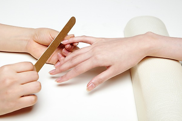 포토 JPG 스튜디오촬영 손 손가락 모션 실내 손짓 신체부위 뷰티 손톱관리 네일아트 손톱 네일용품 손톱버퍼 국내포토 사람 내부 미용용품 파일형식