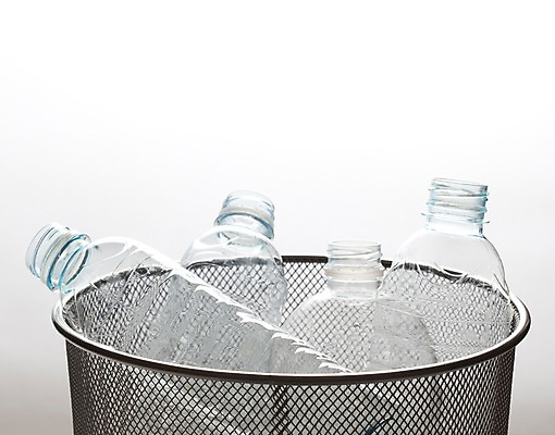 포토 JPG 스튜디오촬영 실내 사람없음 자연보호 환경 그린캠페인 재활용 쓰레기통 그린에너지 사회이슈 환경보전 페트병 플라스틱병 국내포토 캠페인 컨셉 자연 내부 에너지 보호 플라스틱 친환경 병_담는 파일형식