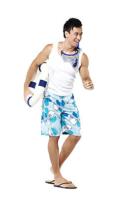 포토 JPG 스튜디오촬영 전신 서양인 외국인 해외기획촬영 라이프스타일 사계절 계절 2011년태국 남자 수영복 여유 여행 포즈 모션 물놀이 레저 휴가 휴식 슬리퍼 실내 한명 서기 미소 웃음 들기 누끼 사람 성인 라이프 여름 30대 여름휴가 바캉스 놀이용품 수상스포츠 스노클링 호흡기관 물안경 즐거움 튜브 남자만 남자한명만 성인남자만 성인한명만 성인남자한명만 장년만 장년남자만 장년남자한명만 성인만 국내포토 1 옷 감정 스포츠 신발 컨셉 놀이 표정 인종 내부 생활 장년 장기_의학 오브젝트 수영용품 파일형식 여름_계절