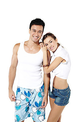 포토 JPG 스튜디오촬영 서양인 외국인 해외기획촬영 라이프스타일 커플 사계절 계절 여자 2011년태국 남자 수영복 여유 여행 포즈 모션 휴가 휴식 실내 사랑 서기 미소 웃음 누끼 사람 상반신 성인 두명 라이프 여름 30대 여름휴가 바캉스 선글라스 기댐 즐거움 장년만 성인만 국내포토 옷 감정 안경 컨셉 관계 표정 인종 내부 생활 장년 파일형식 여름_계절