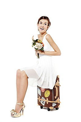 포토 JPG 스튜디오촬영 전신 서양인 외국인 해외기획촬영 라이프스타일 여자 2011년태국 꽃 행복 신부 부케 여행 웨딩드레스 포즈 결혼 가방 장신구 모션 왕관 실내 사랑 한명 서기 미소 웃음 들기 누끼 사람 앉기 성인 라이프 30대 여행가방 신혼여행 티아라 미니드레스 여자만 여자한명만 성인여자만 성인한명만 성인여자한명만 장년만 장년여자만 장년여자한명만 성인만 국내포토 식물 1 잡화 드레스 감정 꽃다발 표정 인종 이벤트 내부 생활 장년 파일형식