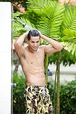 포토 JPG 서양인 외국인 나무 식물 해외기획촬영 라이프스타일 사계절 계절 2011년태국 남자 수영복 여유 여행 포즈 모션 휴가 휴식 수영장 한명 서기 미소 웃음 사람 상반신 성인 야외 라이프 물 여름 30대 여름휴가 바캉스 목욕 즐거움 샤워기 샤워시설 샤워장 남자만 남자한명만 성인남자만 성인한명만 성인남자한명만 장년만 장년남자만 장년남자한명만 성인만 국내포토 자연요소 1 옷 감정 컨셉 표정 인종 생활 장년 청결 시설 파일형식 여름_계절