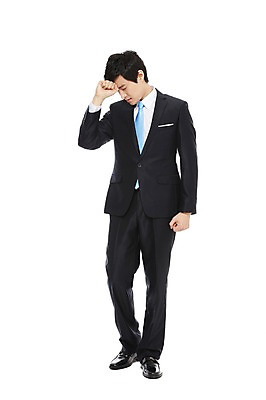 포토 JPG 스튜디오촬영 전신 라이프스타일 남자 맨라이프 포즈 비즈니스 모션 스트레스 실내 고개숙이기 한명 서기 누끼 사람 동양인 정장 손짓 20대 성인 라이프 비즈니스라이프 한국인 직장인 비즈니스맨 두통 남자만 남자한명만 성인남자만 청년만 청년남자만 청년남자한명만 성인한명만 성인남자한명만 성인만 국내포토 직업 1 옷 숙이기 인종 청년 내부 생활 질병 파일형식