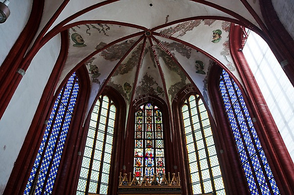 포토 JPG 해외풍경 해외 유럽 나라 창문 독일 실내 풍경 사람없음 관광지 세계 교회 도시 천장 스테인드글라스 브란덴부르크 국내포토 여행 종교건축 유리 내부 건물 파일형식