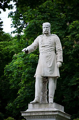 포토 JPG 나무 해외풍경 해외 유럽 나라 조각 독일 풍경 사람없음 야외 관광지 세계 도시 비스마르크동상 조소 국내포토 식물 여행 미술 조형물 동상 비스마르크 파일형식