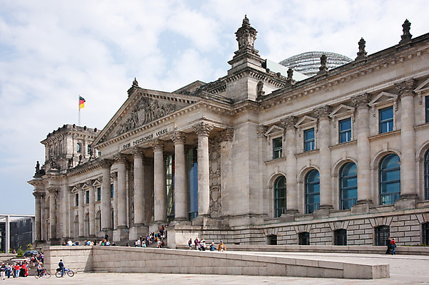 포토 JPG 구름 해외풍경 해외 유럽 나라 하늘 독일 풍경 야외 건물 관광지 세계 도시 보행자 베를린 국내포토 자연요소 건축물 여행 파일형식