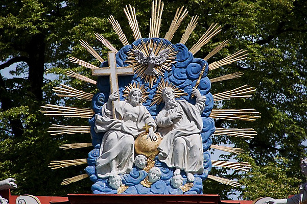 포토 JPG 나무 해외풍경 해외 유럽 나라 십자가 독일 풍경 사람없음 야외 관광지 세계 조형물 동상 도시 신 돔슈티프트 바우첸 국내포토 식물 종교 여행 미술 기념물 파일형식