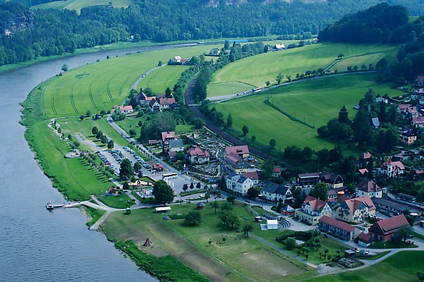 포토 JPG 해외풍경 해외 유럽 나라 밭 주택 논 독일 풍경 사람없음 야외 관광지 강 세계 마을 도시 바스타이 작센스위스 국내포토 여행 농업 건물 파일형식