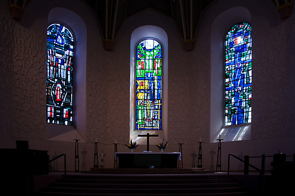 포토 JPG 해외풍경 해외 유럽 나라 십자가 창문 독일 실내 풍경 사람없음 관광지 세계 도시 스테인드글라스 보름스 국내포토 여행 유리 내부 파일형식