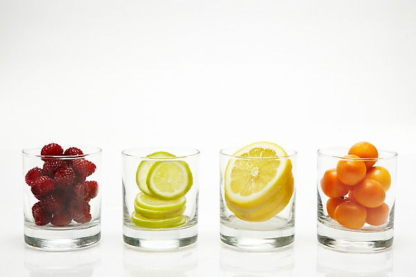 포토 JPG 스튜디오촬영 과일 잔 실내 사람없음 컵 빨간색 노란색 주황색 레몬 컬러푸드 라임 금귤 국내포토 식기 컬러 귤 내부 파일형식