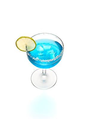 포토 JPG 스튜디오촬영 음료 조각 한잔 주류 실내 누끼 사람없음 파란색 칵테일 슬라이스 라임 블루마가리타 국내포토 1 컬러 과일 내부 마르가리타 파일형식