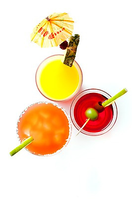 포토 JPG 스튜디오촬영 음료 조각 주류 실내 누끼 사람없음 칵테일 레드마티니 루비레드마가리타 피나콜라다 국내포토 내부 마르가리타 마티니 파일형식