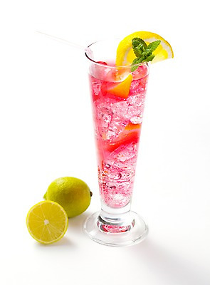 포토 JPG 스튜디오촬영 음료 조각 한잔 주류 실내 빨대 사람없음 빨간색 칵테일 레몬 레모네이드 슬라이스 국내포토 1 컬러 과일 내부 에이드 파일형식