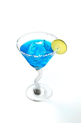 포토 JPG 스튜디오촬영 음료 조각 한잔 주류 실내 사람없음 파란색 칵테일 슬라이스 라임 블루마가리타 국내포토 1 컬러 과일 내부 마르가리타 파일형식