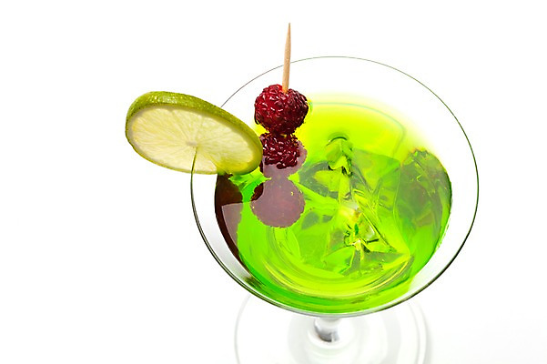 포토 JPG 스튜디오촬영 열매 음료 음식 조각 과일 한잔 주류 실내 누끼 사람없음 초록색 칵테일 슬라이스 라임 미도리그린코스모 국내포토 식물 1 컬러 내부 파일형식