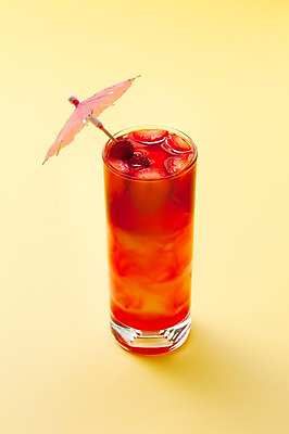 포토 JPG 스튜디오촬영 음료 음식 조각 한잔 주류 실내 사람없음 빨간색 칵테일 스트로베리코코넛 국내포토 1 컬러 내부 파일형식