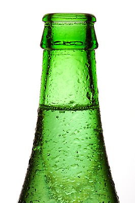 포토 JPG 스튜디오촬영 음료 음식 유리병 실내 누끼 사람없음 초록색 병 탄산음료 국내포토 식기 컬러 병_용기 내부 탄산 파일형식