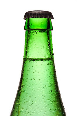 포토 JPG 스튜디오촬영 음료 음식 유리병 실내 누끼 사람없음 초록색 물방울 병 탄산음료 국내포토 식기 컬러 병_용기 내부 탄산 파일형식