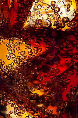 포토 JPG 스튜디오촬영 음료 음식 실내 사람없음 갈색 얼음 탄산음료 국내포토 자연요소 컬러 내부 탄산 파일형식