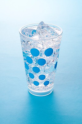 포토 JPG 스튜디오촬영 음료 음식 잔 한잔 실내 사람없음 탄산음료 국내포토 1 식기 내부 탄산 파일형식