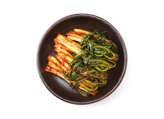 포토 JPG 스튜디오촬영 한식 반찬 김치 실내 누끼 사람없음 하이앵글 전통음식 흰배경 발효 발효음식 파김치 국내포토 전통 음식 뷰포인트 백그라운드 내부 흰색 파일형식