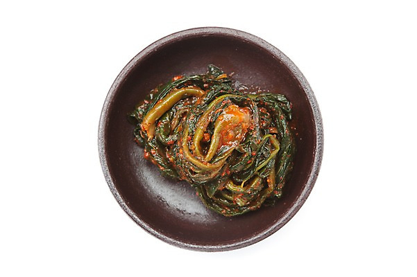 포토 JPG 스튜디오촬영 한식 반찬 김치 실내 누끼 사람없음 하이앵글 전통음식 흰배경 발효 발효음식 갓김치 국내포토 전통 음식 뷰포인트 백그라운드 내부 흰색 파일형식